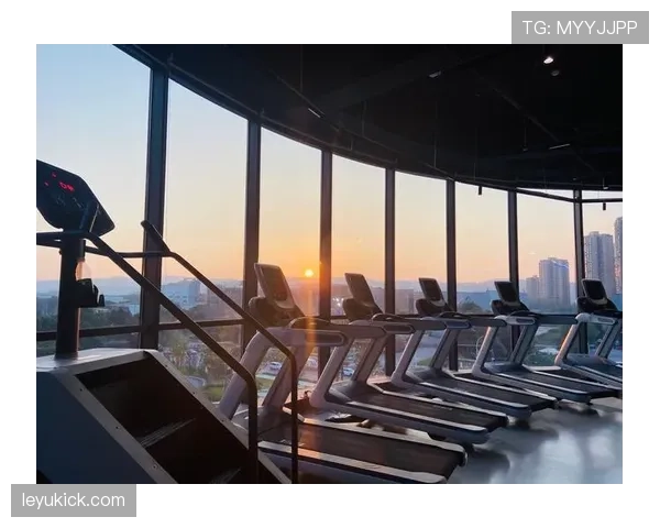 王欣瑜这训练强度，凌晨四点健身房打卡是认真的？